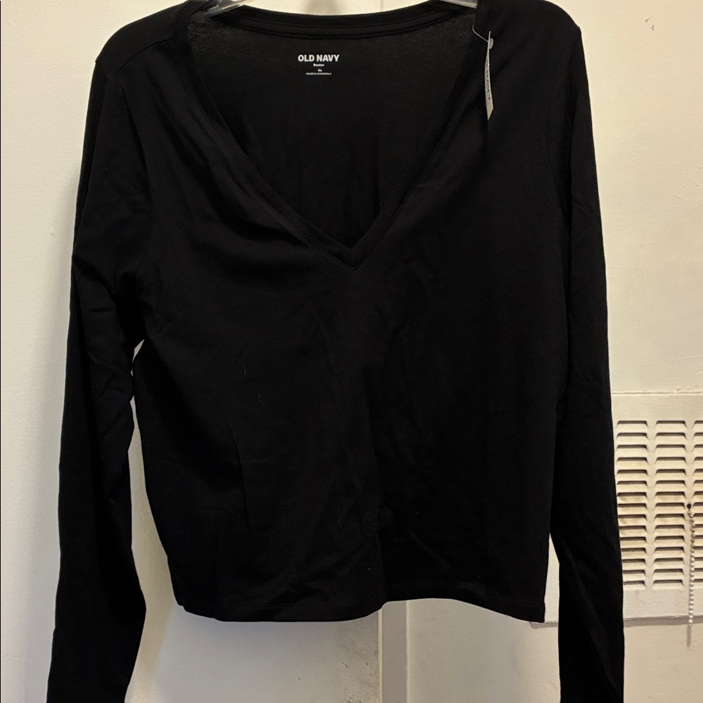BRAND NEW Old Navy Women's Classic Black Long Sleeve Tee